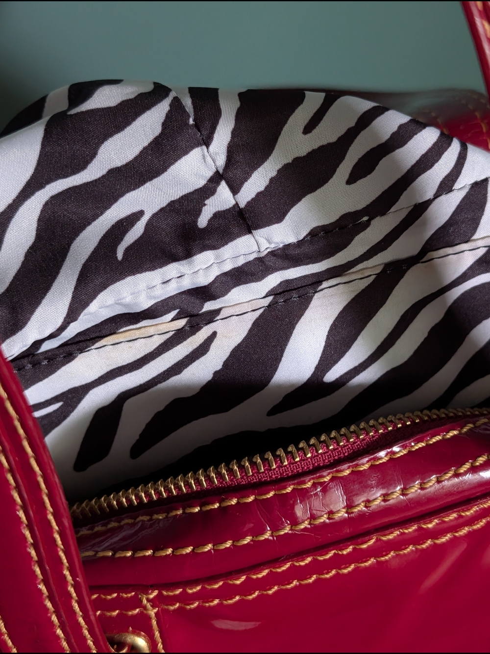 Maxx New York Red Patent Leather Bowling Satchel Bag EUC Y2K - Picture 11 of 16